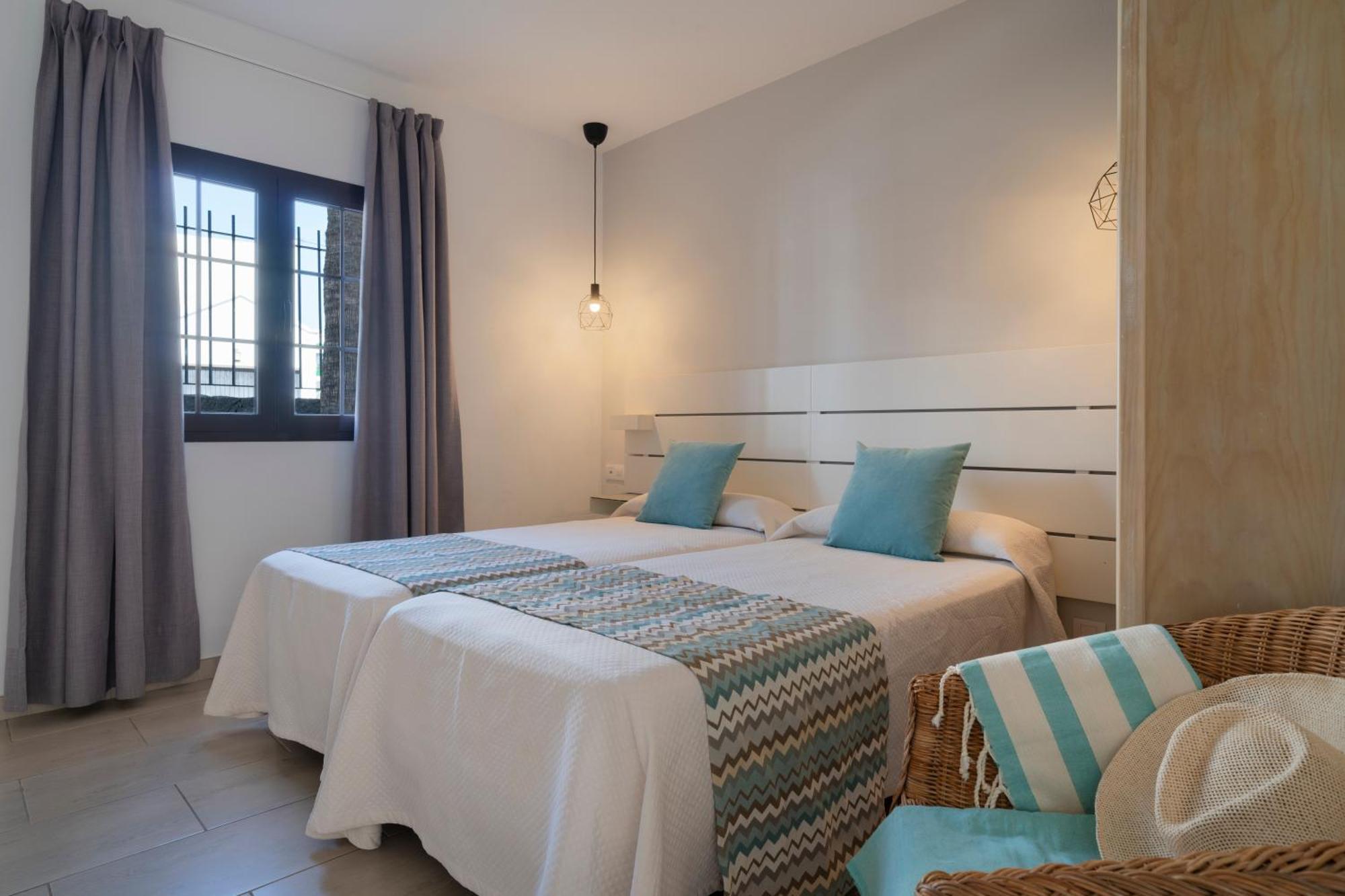 Apartamentos Fayna ปูแอร์โตเดลคาร์เมน ภายนอก รูปภาพ